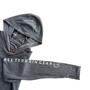 Wrangler ATG All Terrain Gear Women's S Gray Long Sleeve Hooded Athletic Sun Tee